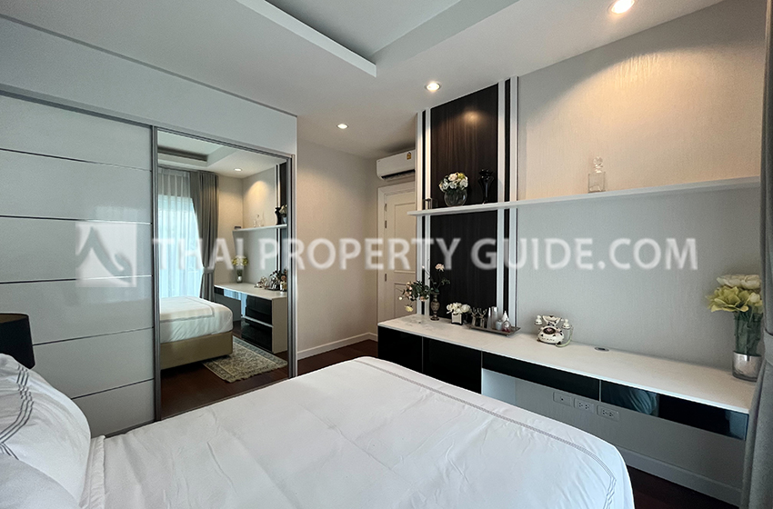 House with Shared Pool in Sukhumvit 